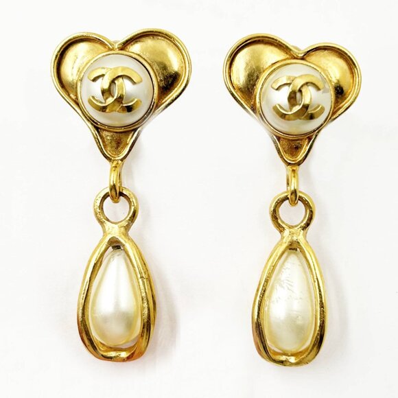 Chanel Vintage Gold Plated CC Heart Pearl Tear Drop Dangle Clip on Large Earring - Picture 1 of 6